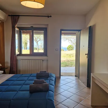Eteras Verrusio Art Guest house